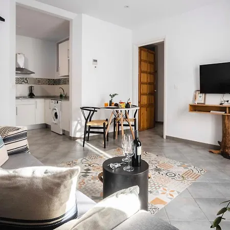 Edificio Conde 7- Plaza De La Merced Apartment *